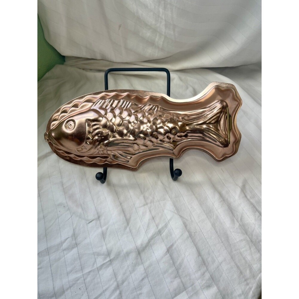Vintage Copper-Colored Aluminum fish Jello Mold Kitchen Cottage Wall Decor